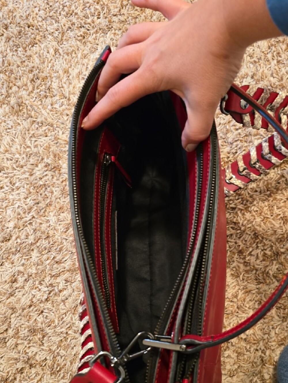 Vittoria Napoli Martine Bag – Cherry Red Leather (Excellent/Like-New Condition) - Picture 8 of 12